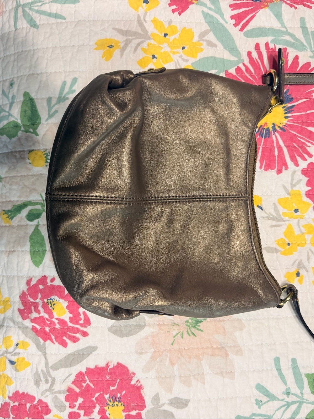 Coach Bronze Leather Shoulder Bag with Gold Logo - Picture 6 of 9